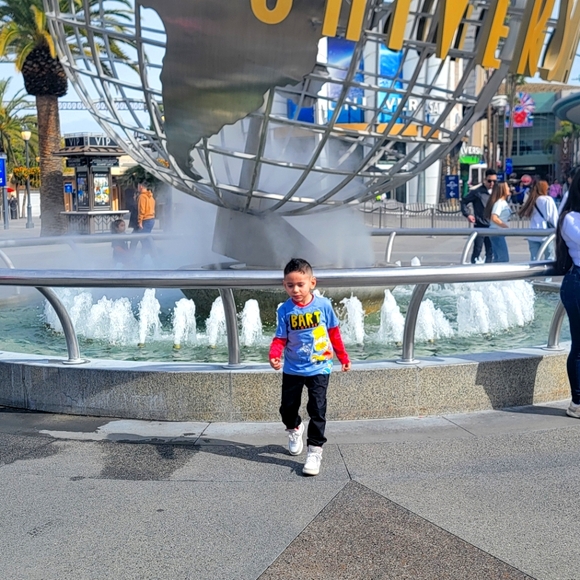 Meet your Posher, Mayra - Picture 1 of 1